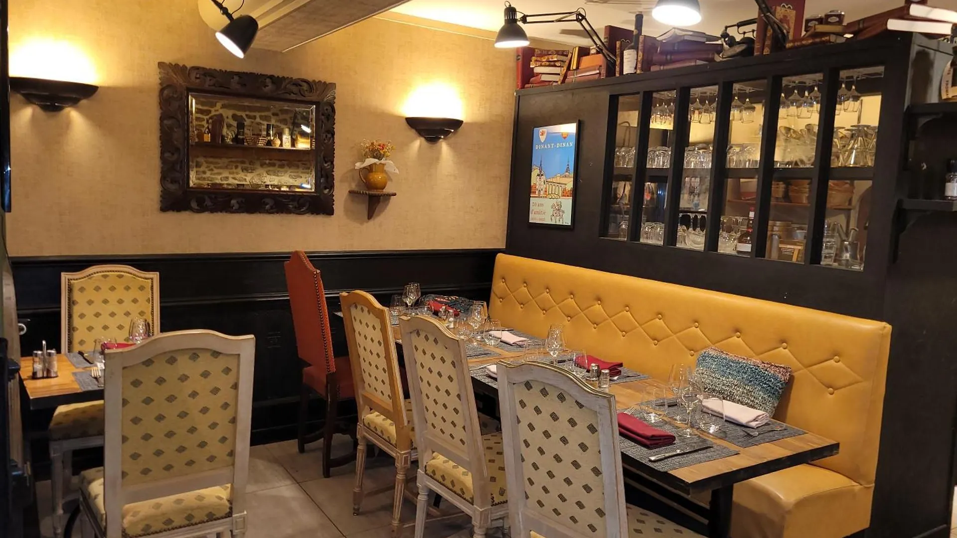 Hotel Duchesse Anne Dinan 0*,  Francia